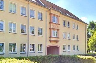 Wohnung kaufen in 08056 Zwickau, Charmante 2-Zimmer-Dachgeschoss-Wohnung in Zwickau