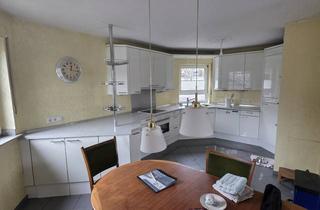 Mehrfamilienhaus kaufen in 41515 Grevenbroich, Ertragreiches Mehrfamilienhaus mit attraktivem Charme – eine wertvolle Investition!