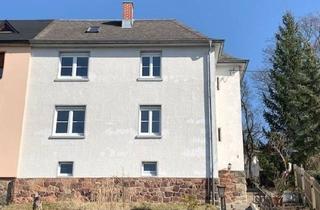Doppelhaushälfte kaufen in 08491 Netzschkau, Geräumiges Wohnhaus mit Ausblick !
