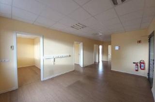 Büro zu mieten in 08412 Werdau, Praxisräumlichkeiten mit ca. 123m², 5 Zimmern, Mitarbeiter-WC und Patiententoilette