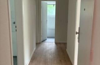 Wohnung mieten in Albert-Schweitzer-Ring 20, 25524 Itzehoe, Ihr neues Zuhause in Itzehoe: Sanierte 3-Zimmer-Wohnung mit Potenzial