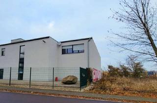 Gewerbeimmobilie kaufen in 06130 Halle, Gepflegtes Schulungs- und Bürogebäude mit Lagerhalle, Aufzug und 15 Stellplätzen