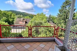 Wohnung kaufen in 76532 Baden-Baden, Helle und geräumige 3-Zimmer Wohnung mit Lift, Balkon, Carport