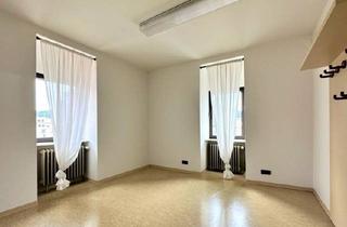 Büro zu mieten in 66663 Merzig, Super zentral gelegene Büroetage direkt an der Fußgängerzone in Merzig.