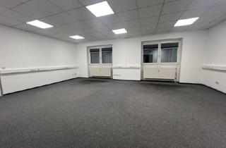 Büro zu mieten in 95032 Hof, Ihre neue Geschäftsadresse am Flugplatz: gepflegte Büro-/Praxisflächen (ab ca. 51 m² ) - Aufzug & Teeküche