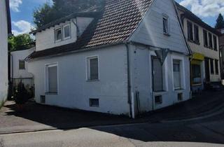 Anlageobjekt in 67714 Waldfischbach-Burgalben, Einseitig angebautes Zweifamilienhaus in 67714 Waldfischbach-Burgalben