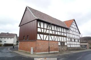 Haus kaufen in 36318 Schwalmtal, SOEBEN RESERVIERT: Gr. Wohnhaus m. Nebengeb. & 3300m² Grund - nähe Alsfeld