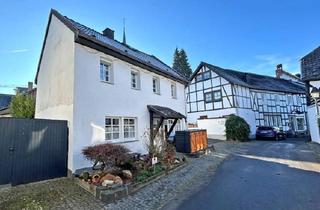 Wohnung kaufen in 53773 Hennef, Freistehendes Einfamilienhaus in Massivbauweise im malerischen Stadtteil Blankenberg