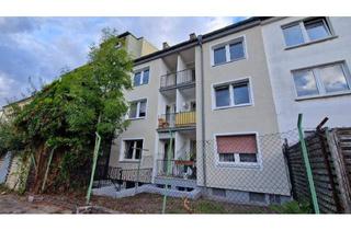 Haus kaufen in 46045 Oberhausen, Oberhausen - 6 Wohnungen - 6 Balkone. Attraktive Lage mit nachhaltigem Vermietungspotenzial.