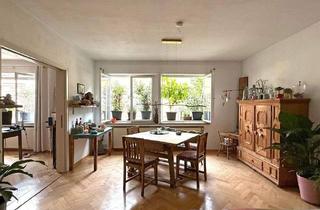 Wohnung kaufen in 70178 Stuttgart, Stuttgart - Geräumige 3-Zimmer-Wohnung nahe Marienplatz