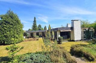 Haus kaufen in 63801 Kleinostheim, Kleinostheim - Bungalow in traumhafter Lage und eigenem Wald