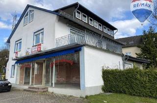 Mehrfamilienhaus kaufen in 56379 Holzappel, Holzappel - Mehrfamilienhaus mit Ladengeschäft und Halle