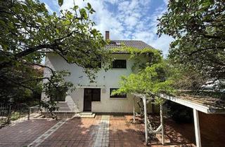 Haus kaufen in 66117 Saarbrücken, Saarbrücken - Viel Platz für die Familie Familienhaus mit Garten und Garage in 66117 Saarbrücken zu verkaufen