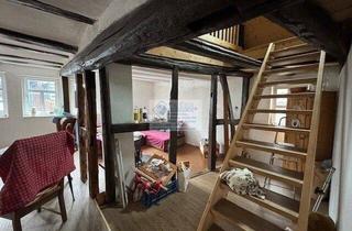 Haus kaufen in 34576 Homberg, Homberg - Für Fachwerkliebhaber Ensemble bestehend aus 2 miteinander verbundenen Fachwerkhäusern