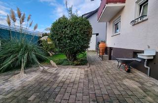 Haus kaufen in 74889 Sinsheim, Sinsheim - Freistehendes 2-3-FH mit Garten und Garage in zentraler Lage von Sinsheim