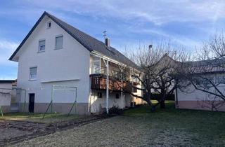 Haus kaufen in 78588 Denkingen, Denkingen - Viel Platz in ruhiger Lage - EFH mit 8 Zimmer, Garten und Garagen