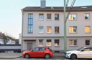 Wohnung kaufen in 47138 Obermeiderich, Paketangebot: Zwei Wohnungen mit Ausbaupotenzial DG, Balkon und Stellplatz in Duisburg-Obermeiderich