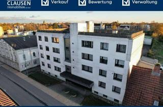 Wohnung kaufen in 24534 Innenstadt, Freie 2-Zi. Whg. im 2. OG mit Balkon in NMS!
