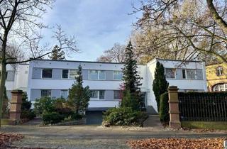 Wohnung kaufen in Johannaplatz, 14193 Grunewald, Schöne Dachgeschosswohnung am Johannaplatz