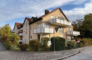 Wohnung kaufen in 90766 Fürth, Freie 2-Zimmer-Dachgeschosswohnung mit Balkon und TG-Stellplatz Nähe Fürther Klinikum