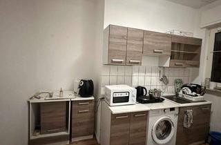 Wohnung mieten in Helmholtzstraße, 45143 Altendorf, 1,5 Zimmer Wohnung in Essen-Altendorf an ruhigen Mieter ab 1.2.26 zu vermieten