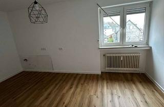 Wohnung mieten in Hambergstraße 53, 57074 Siegen, Erstbezug nach Modernisierung - 2-Zimmer-Wohnung mit Balkon in Siegen