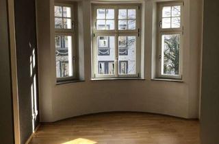 Wohnung mieten in Am Diek, 42549 Velbert, Altbau: Altbau: Stilvoll, lichtdurchflutete mit Balkon im Herzen Velberts