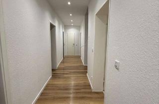 Wohnung mieten in 40764 Langenfeld, Erstbezug neu sanierter 4,5-Zimmer-Erdgeschosswohnung mit neuer EBK in zentraler Lage