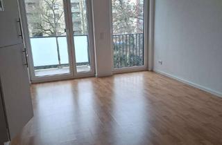 Wohnung mieten in Grüntaler Str 49, 13359 Wedding, 1 Zimmer Wohnung mit Balkon und EBK