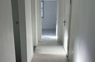 Wohnung mieten in Elisabethstraße 38, 86167 Lechhausen, Frisch renovierte, helle 3 Zimmer Wohnung in Augsburg Lechhausen