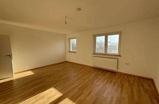 Wohnung mieten in Jakoberstr. 42, 86152 Innenstadt, Renovierte 2 Zi.-Wohnung in zentraler Lage // inkl. EBK und Garage