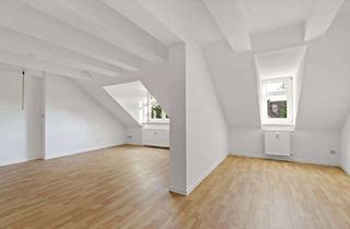 Wohnung mieten in Große Kalandstraße 39, 06667 Weißenfels, Geräumige 3-Raum-Wohnung im DG – hell, gemütlich und gut geschnitten