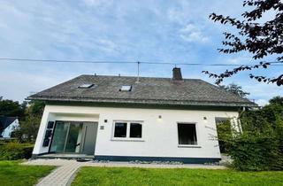 Wohnung mieten in 57399 Kirchhundem, Kirchhundem-Rahrbach: 4-Zimmer-Wohnung mit großer Terrasse provisionsfrei zu vermieten