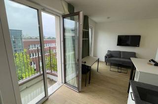 Wohnung mieten in Ahornstraße, 14482 Babelsberg Süd, Möbliertes DG-Apartment mit 3 Zimmern, Balkon und ALL-IN-Miete in Potsdam