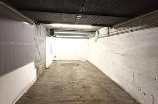 Garagen kaufen in 82178 Puchheim, Abschließbare Garage in der Tiefgarage mit Stromanschluss und Licht, nahe S-Bahn