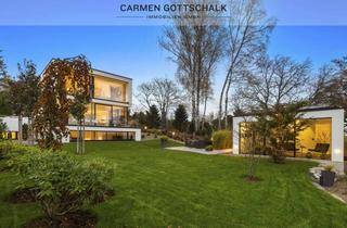 Villa kaufen in 82319 Starnberg, Bauhaus-Traumvilla mit Weitblick - Luxusausstattung, Lift, Spa & Gartenchalet in ruhiger Premiumlage