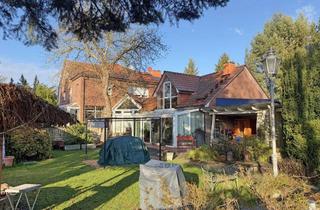 Doppelhaushälfte kaufen in 15517 Fürstenwalde, Villenartige Doppelhaushälfte mit großem Grundstück und idyllischer Gartenlandschaft