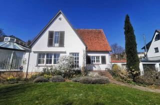 Einfamilienhaus kaufen in 34431 Marsberg, Großzügiges Einfamilienhaus mit Wintergarten, Kaminzimmer, Sauna und gewachsenem Garten in Marsberg