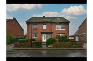 Haus kaufen in Rosenstraße, 59379 Selm, 3 FH inkl 3 Garagen in top Lage von Selm-Cappenberg