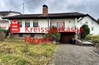 Einfamilienhaus kaufen in 56626 Andernach, Einfamilienhaus mit Garage und großem Grundstück in Eich