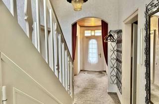 Haus kaufen in 48485 Neuenkirchen, Charmantes Zweifamilienhaus mit Potenzial in Neuenkirchen