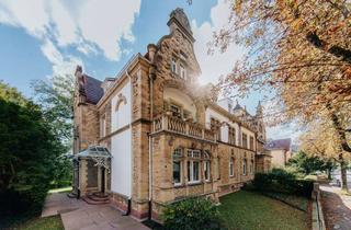 Villa kaufen in 79104 Herdern, Denkmalgeschützte Jugendstilvilla mit drei Einheiten in Freiburg-Herdern