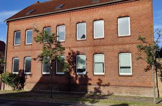 Mehrfamilienhaus kaufen in Hauptstr. 31, 39345 Neuenhofe, MEHRFAMILIENHAUS auf ca. 6.000 m² großem Grundstück (teils Acker) in 39345 Haldensleben OT Satuelle