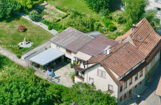 Haus kaufen in 77933 Lahr, Geräumiges Zweifamilienhaus mit einem Baugrundstück in Lahr