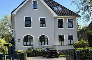 Wohnung kaufen in 22926 Ahrensburg, Von Privat: Historischer Charme trifft modernen Luxus – Exklusive EG-Residenz mit Südterrasse