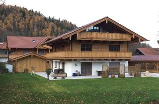 Wohnung kaufen in Schloßstraße 20, 83250 Marquartstein, Mehrfamilienhaus mit 3 Wohnung in Marquartstein ab 74 qm–144qm