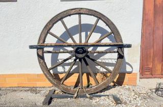 Haus kaufen in 85716 Unterschleißheim, Siedlerhäusl – ehemalige Hofstelle – mit Nebengebäuden in idyllischer Wohnlage