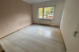 Wohnung mieten in 30519 Döhren, Stilvolle 4-Zimmer-Hochparterre-Wohnung mit Einbauküche in Hannover