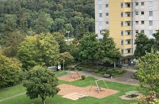 Wohnung mieten in Paul-Lincke-Straße 16, 70195 Botnang, Stilvolle, modernisierte 3,5-Raum-Wohnung mit Einsuküche