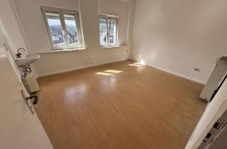 Wohnung mieten in Axeswende, 57072 Siegen, 1 Zimmer in 4er WG in Siegen-Zentrum zu vermieten - Pauschalmiete